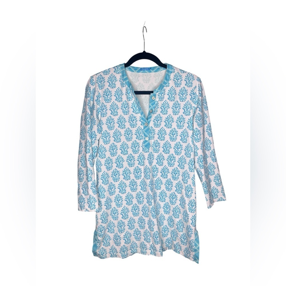 J. McLaughlin White and Blue Blouse Size Medium